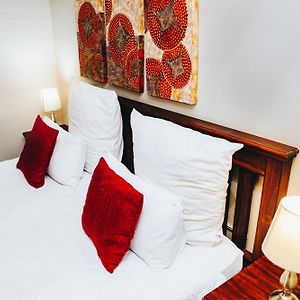 Ehrlichpark Lodge Self Catering And Spa